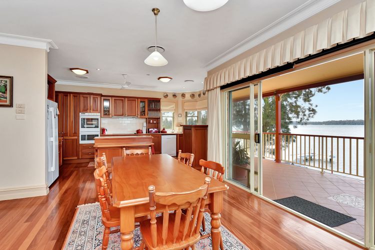 Sunshine Lake Views – Absolute Waterfront