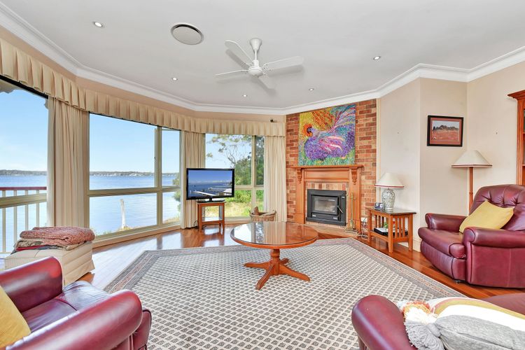 Sunshine Lake Views – Absolute Waterfront