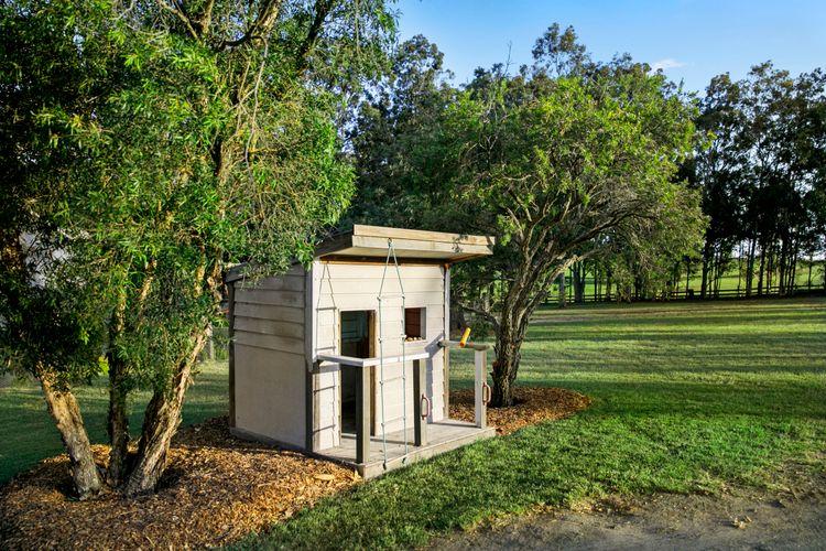 Palmers Lane On Vineyard Homestead