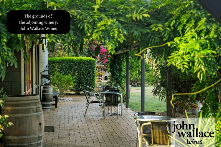 Palmers Lane On Vineyard Homestead