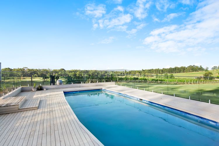 Palmers Lane Vineyard Estate and Retreat with Pool offers a large 6br home and 2br cottage