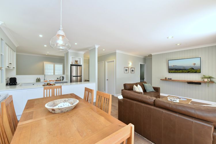 Villa 2br Pinot Grigio Villa located within Cypress Lakes Resort