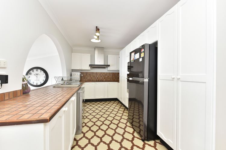 Sunshine Shores Absolute Waterfront