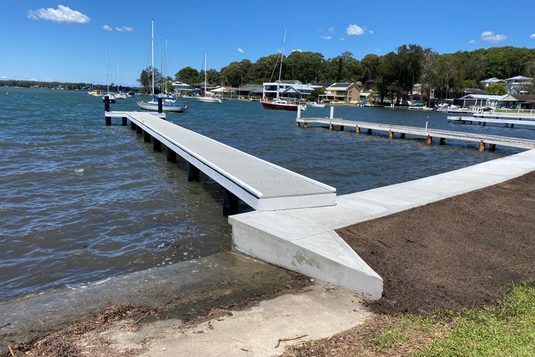 Sunshine Shores Absolute Waterfront