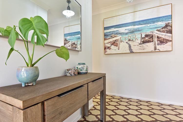 Sunshine Shores Absolute Waterfront