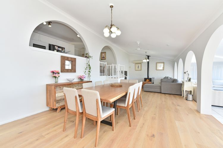 Sunshine Shores Absolute Waterfront