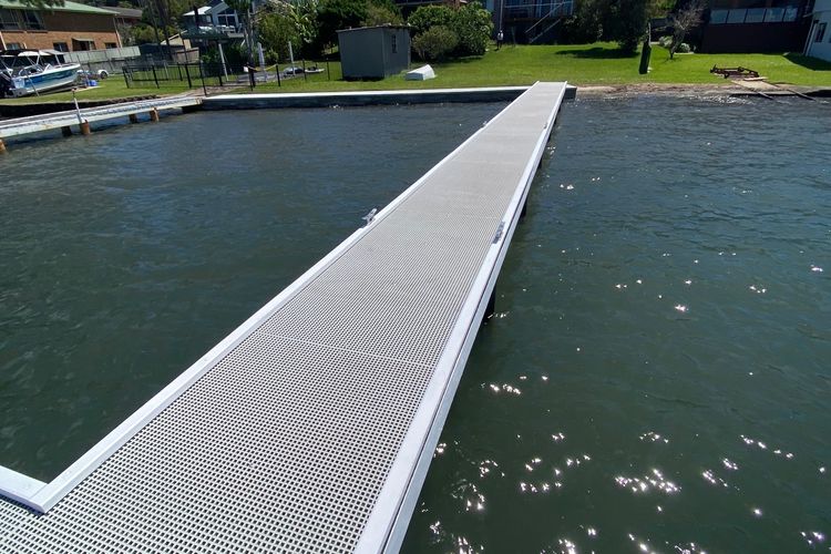 Sunshine Shores Absolute Waterfront