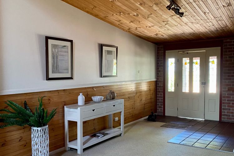 Pathway to Comfort: Inviting Hallway in Your Home Away