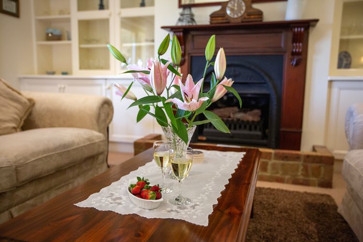 Elegant Lounge for Relaxing Evenings