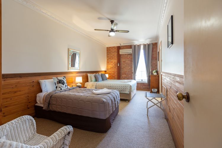 Bluebush Estate – The Chalet