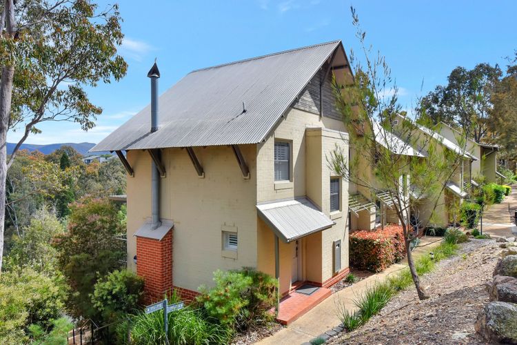 Premium Villa 2br Malvasia at Cypress Lakes – Modernised Comfort