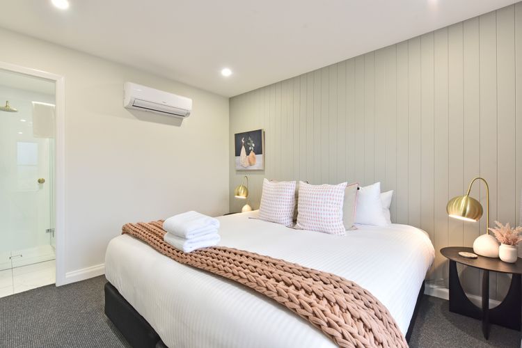 Premium Villa 2br Malvasia at Cypress Lakes – Modernised Comfort