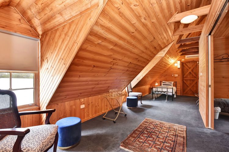 Bracken Ridge Vineyard – The Stables – Villa 1