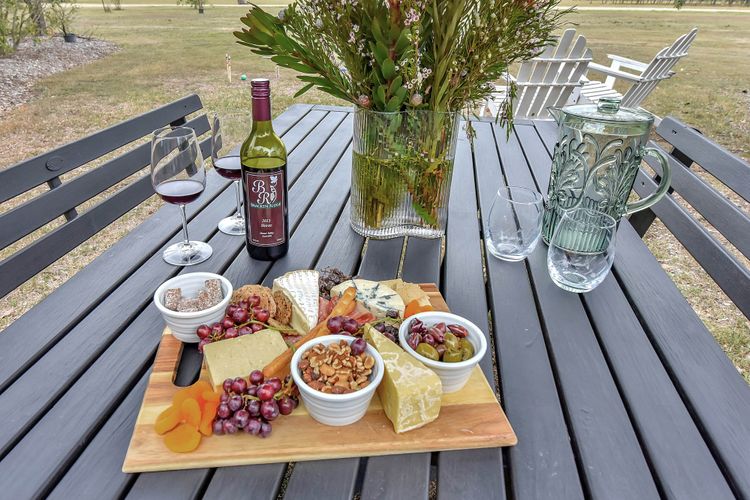 Bracken Ridge Vineyard – The Athabascan – Villa 5