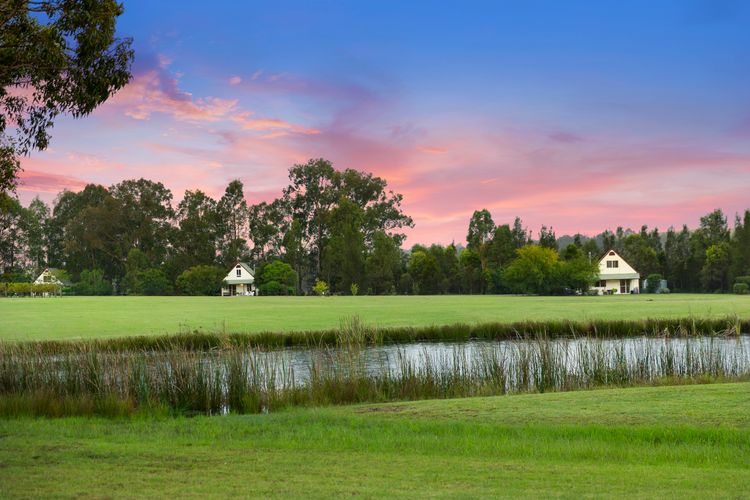 Bracken Ridge Vineyard – The Athabascan – Villa 5