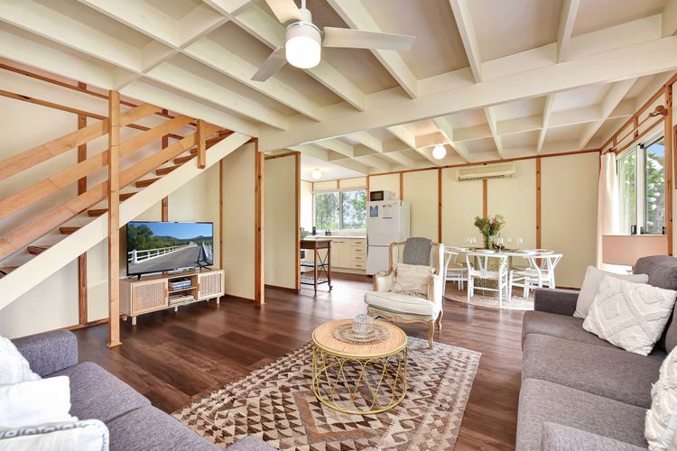 Bracken Ridge Vineyard – The Athabascan – Villa 5