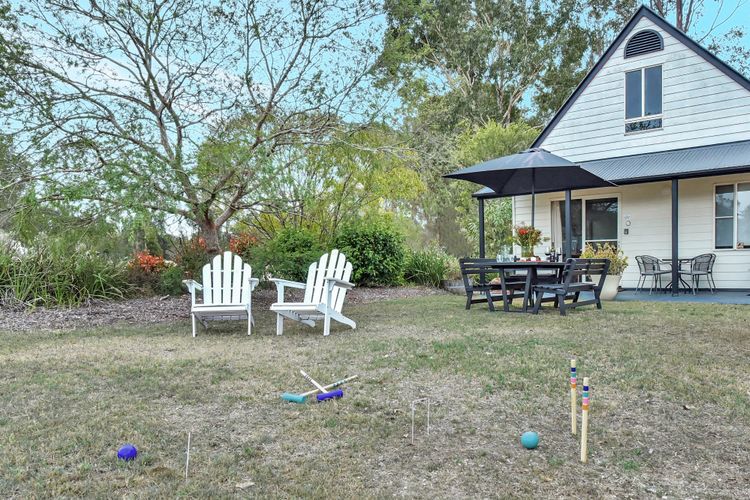 Bracken Ridge Vineyard – The Entire Estate