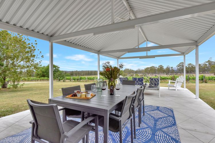 Bracken Ridge Vineyard – The Entire Estate