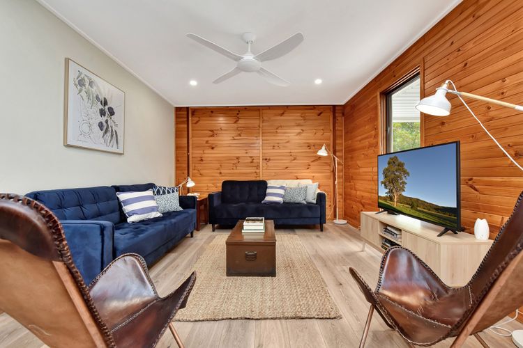 Bracken Ridge Vineyard – The Entire Estate