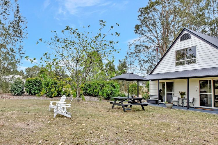 Bracken Ridge Vineyard – The Entire Estate