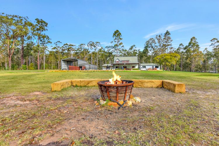 Kitchener Country Estate with Pool Hot Tub on private acres that sleeps up to 18