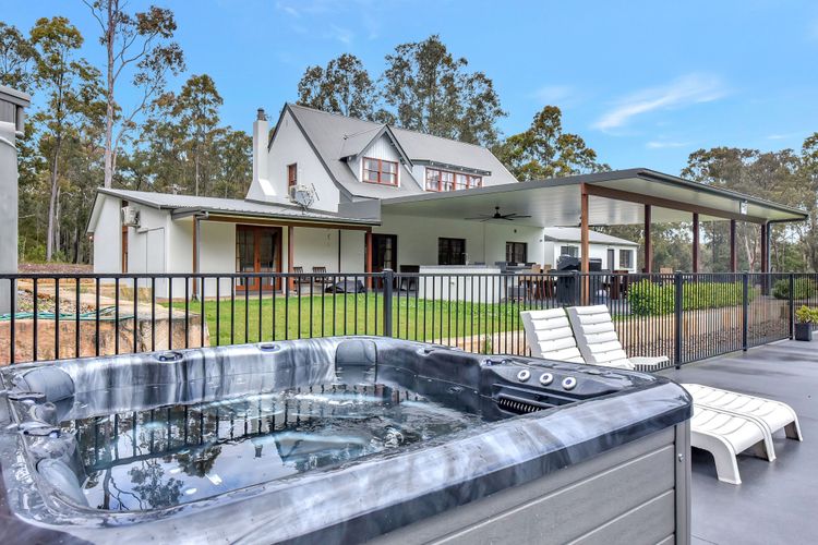 Kitchener Country Estate with Pool Hot Tub on private acres that sleeps up to 18