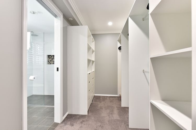 Kitchener Country Estate with Pool Hot Tub on private acres that sleeps up to 18