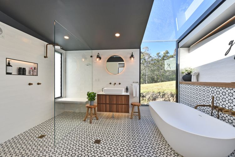 OMG! Amazing bathroom feels with view