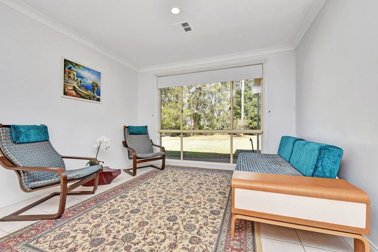 Home Among the Gum Trees – Lovedale. Central to wineries and wedding venues