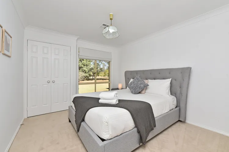 Home Among the Gum Trees – Lovedale. Central to wineries and wedding venues