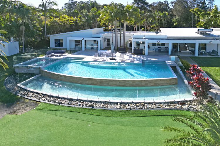 Lake Palm Resort Luxury Retreat absolute Waterfront on 3 acres at Lake Macquarie.