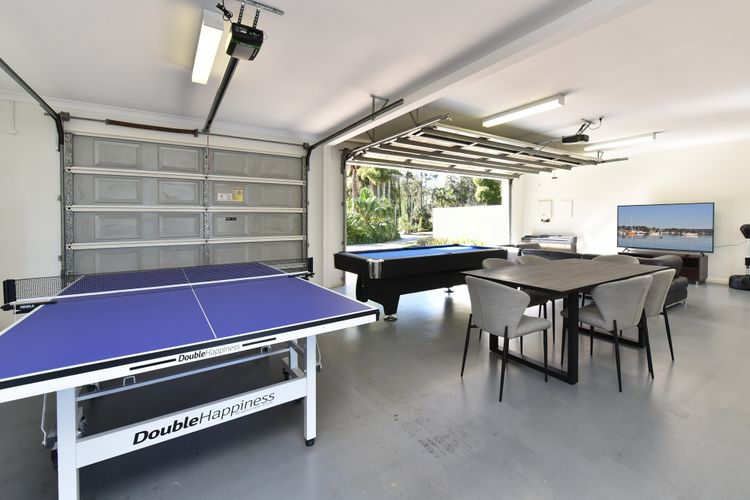 Lake Palm Resort Luxury Retreat absolute Waterfront on 3 acres at Lake Macquarie.