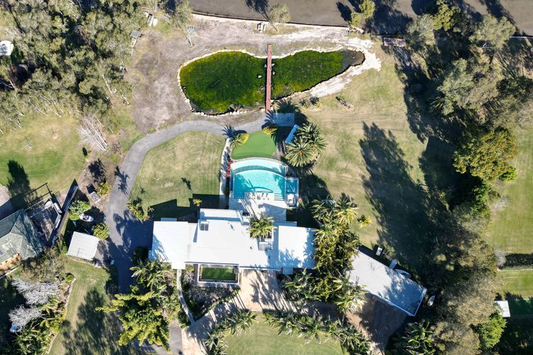 Lake Palm Resort Luxury Retreat absolute Waterfront on 3 acres at Lake Macquarie.