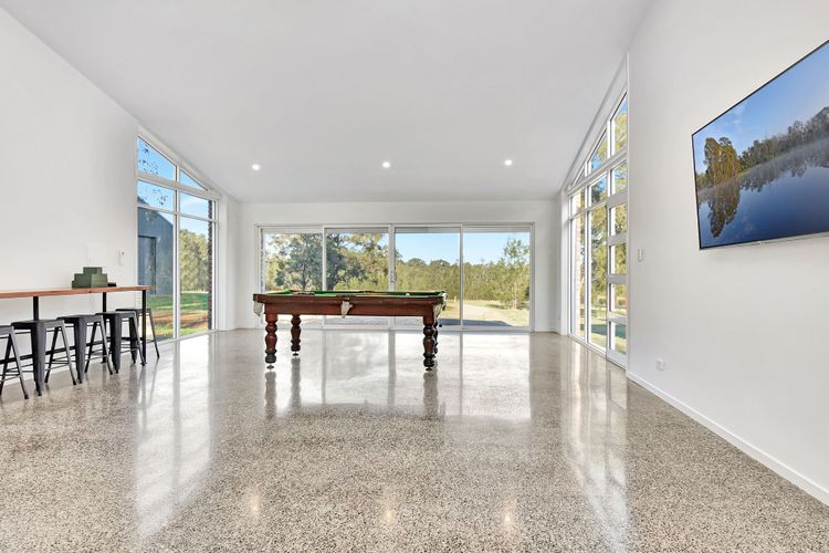 The Reserve Homestead walk to vineyards and restaurants and Concerts