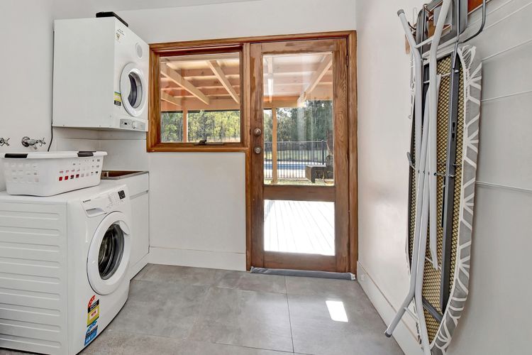 The Reserve Homestead walk to vineyards and restaurants and Concerts