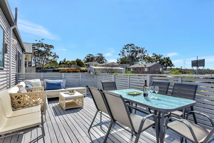 Seabreeze Bungalow – Lakeview Sunset Delight at Sunshine on Lake Macquarie