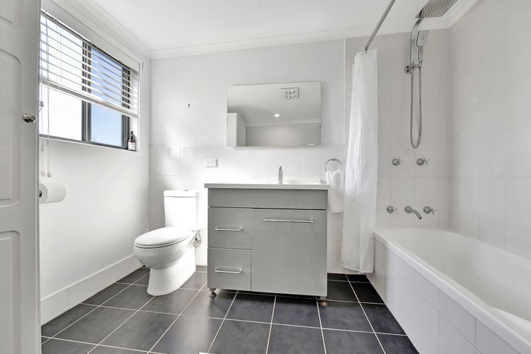 Seabreeze Bungalow – Lakeview Sunset Delight at Sunshine on Lake Macquarie