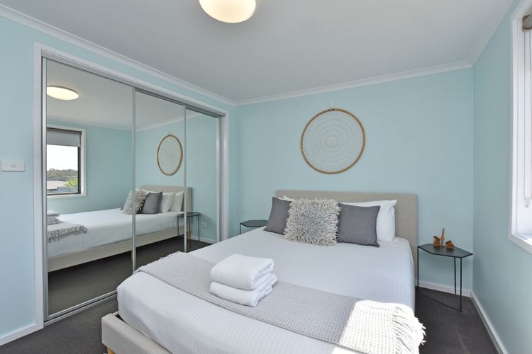 Seabreeze Bungalow – Lakeview Sunset Delight at Sunshine on Lake Macquarie