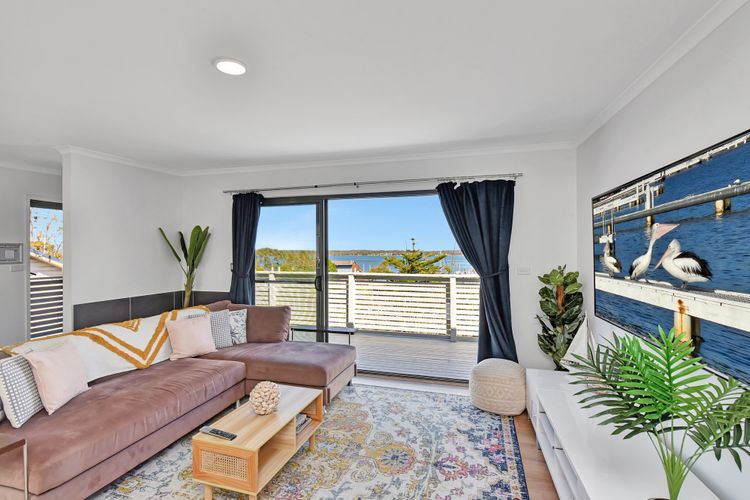 Seabreeze Bungalow – Lakeview Sunset Delight at Sunshine on Lake Macquarie