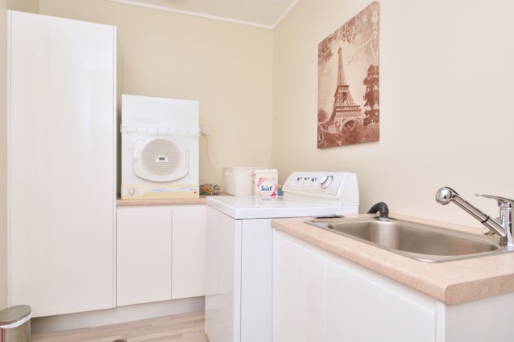 Lake Macquaries’ Edgewater Lakehouse at Morisset Memories