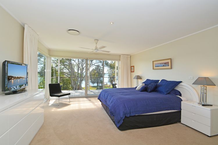 Lake Macquaries’ Edgewater Lakehouse at Morisset Memories