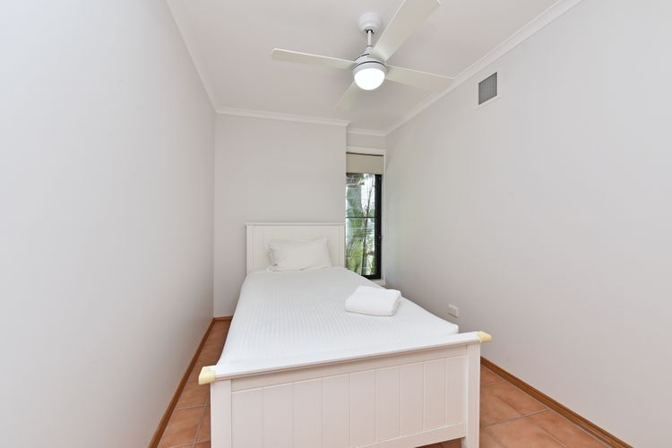 Shimmer Shores Absolute Waterfront Retreat at Fishing Point, Lake Macquarie