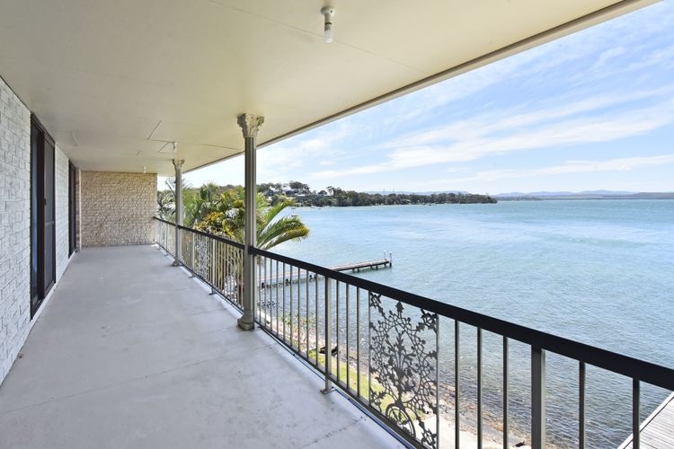 Silverwater Serenity Shores Absolute Waterfront On The Lake