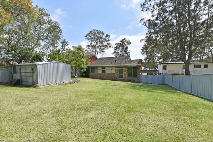 Breezy Bayside Haven at Brightwaters