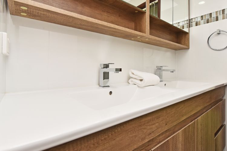 Breezy Bayside Haven at Brightwaters