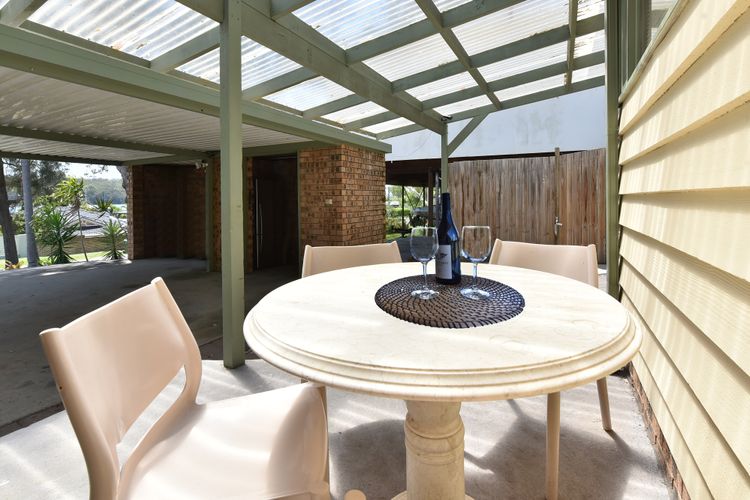 Breezy Bayside Haven at Brightwaters