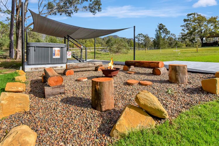 Tranquil Vista Luxury Estate: Your Ultimate Weekend Haven