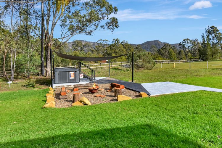 Tranquil Vista Luxury Estate: Your Ultimate Weekend Haven