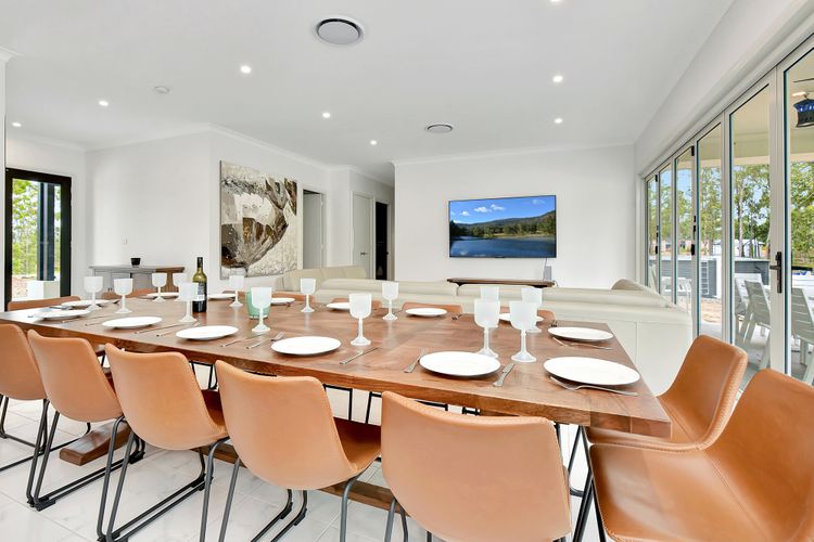 Tranquil Vista Luxury Estate: Your Ultimate Weekend Haven