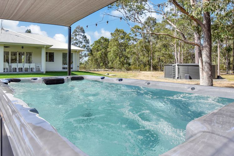 Tranquil Vista Luxury Estate: Your Ultimate Weekend Haven